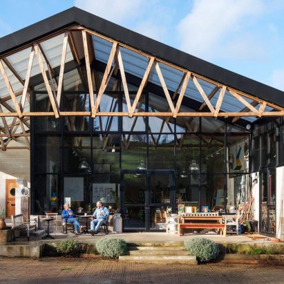 Open-plan cowshed conversion